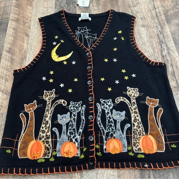 White Stag Jackets & Blazers - White Stag Halloween Cat Button Up Vest Large NWT